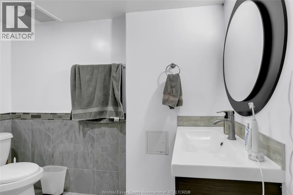 3852 CONCORD Image 33