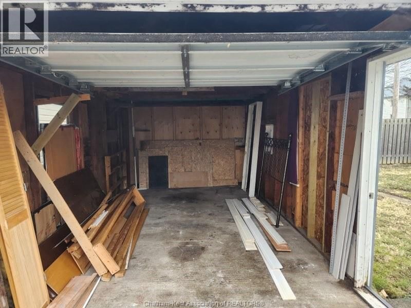 6 MCNAUGHTON AVENUE Image 15