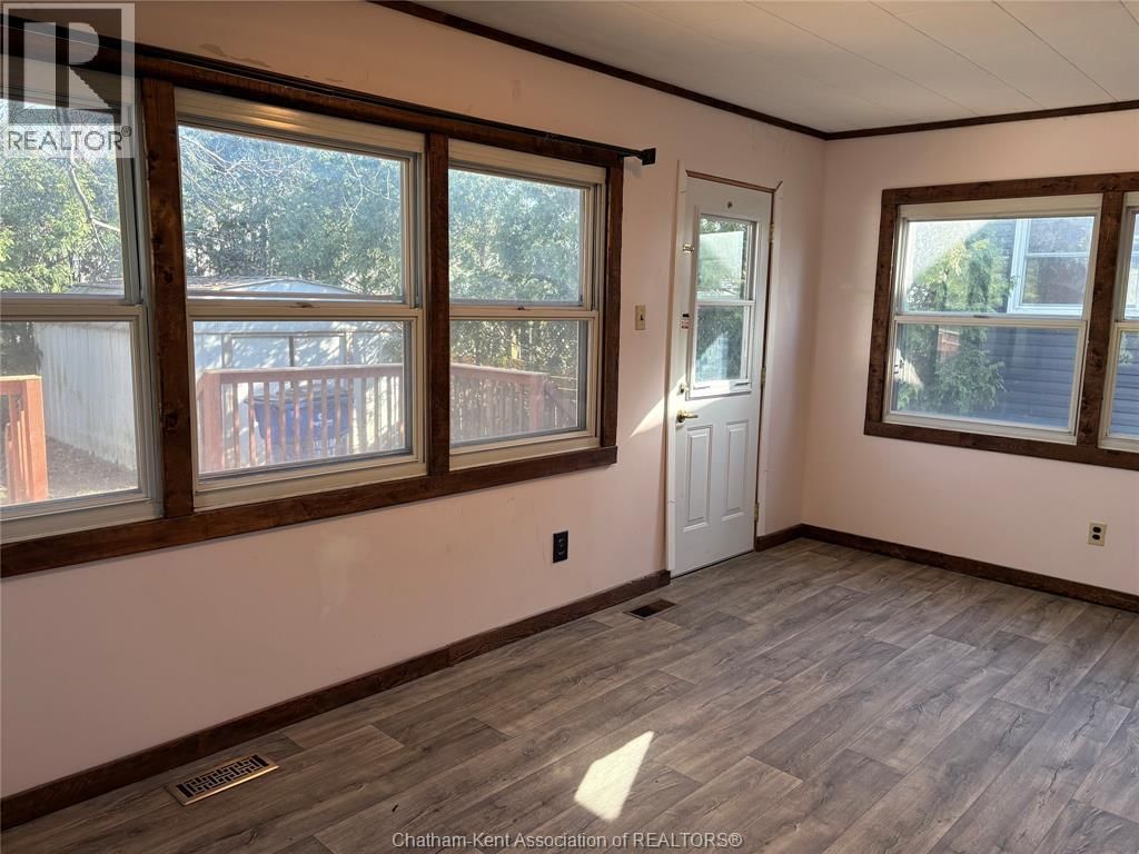 20 KERR AVENUE Image 24