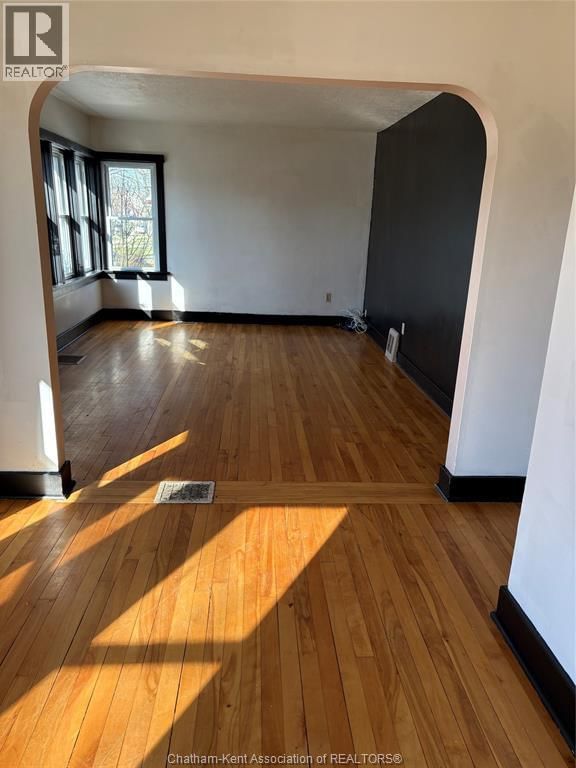 20 KERR AVENUE Image 8