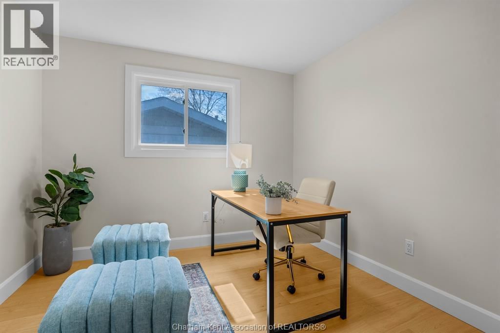 3 ACADEMY CRESCENT Image 22