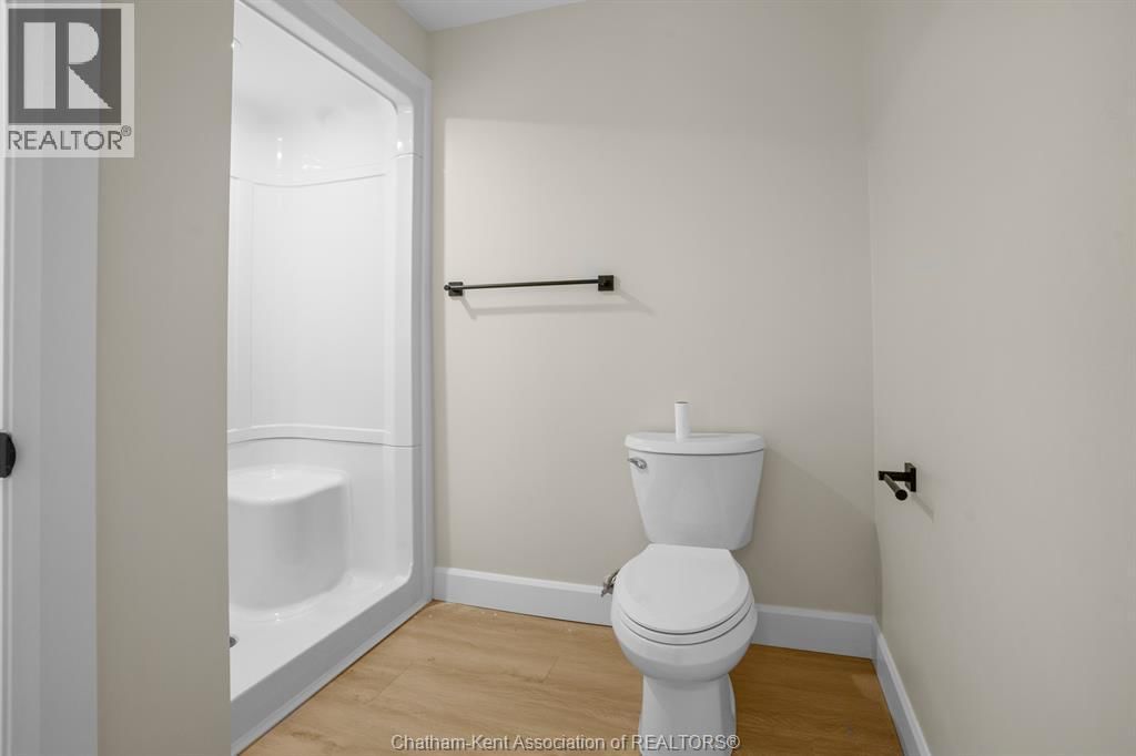 3 ACADEMY CRESCENT Image 26