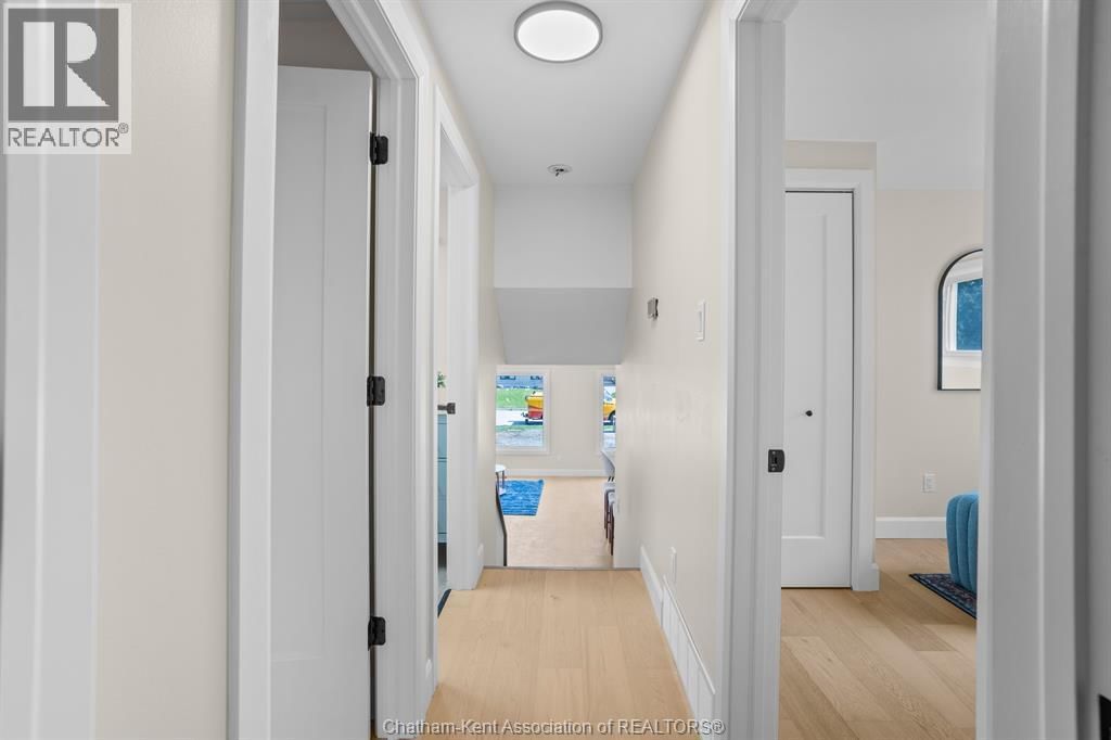 3 ACADEMY CRESCENT Image 28