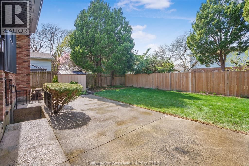 3 ACADEMY CRESCENT Image 31