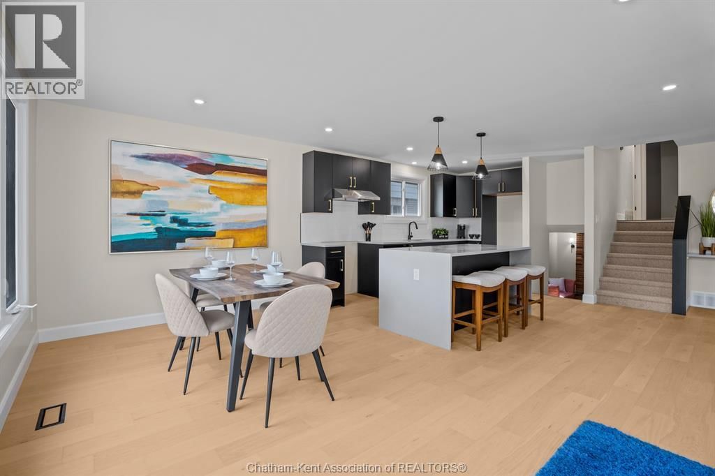 3 ACADEMY CRESCENT Image 7