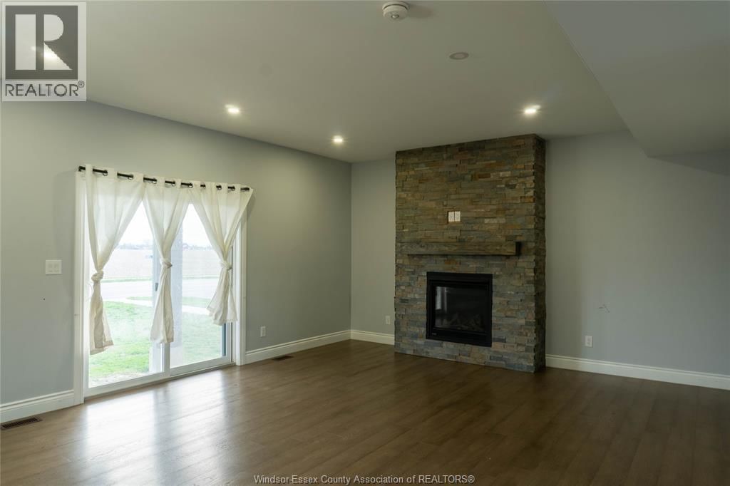 74 DUNDEE DRIVE Image 16