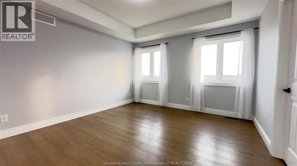 74 DUNDEE DRIVE Image 21