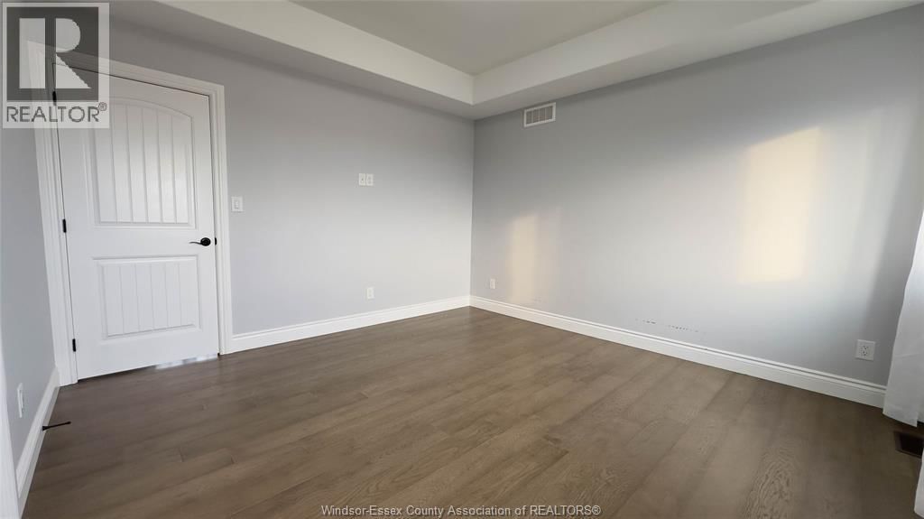 74 DUNDEE DRIVE Image 25