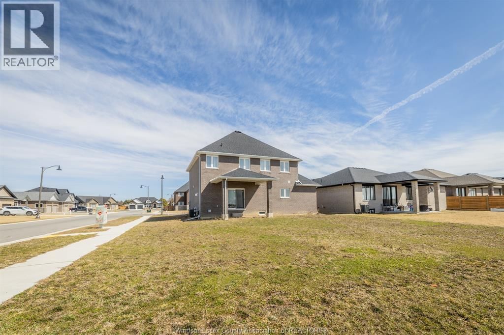 74 DUNDEE DRIVE Image 34