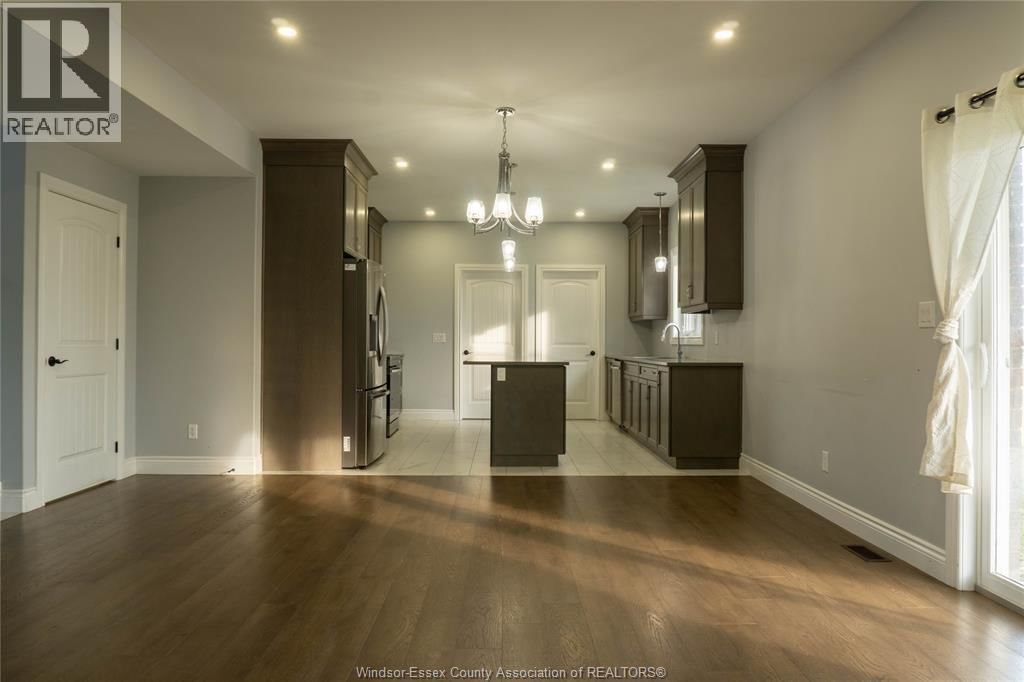 74 DUNDEE DRIVE Image 6