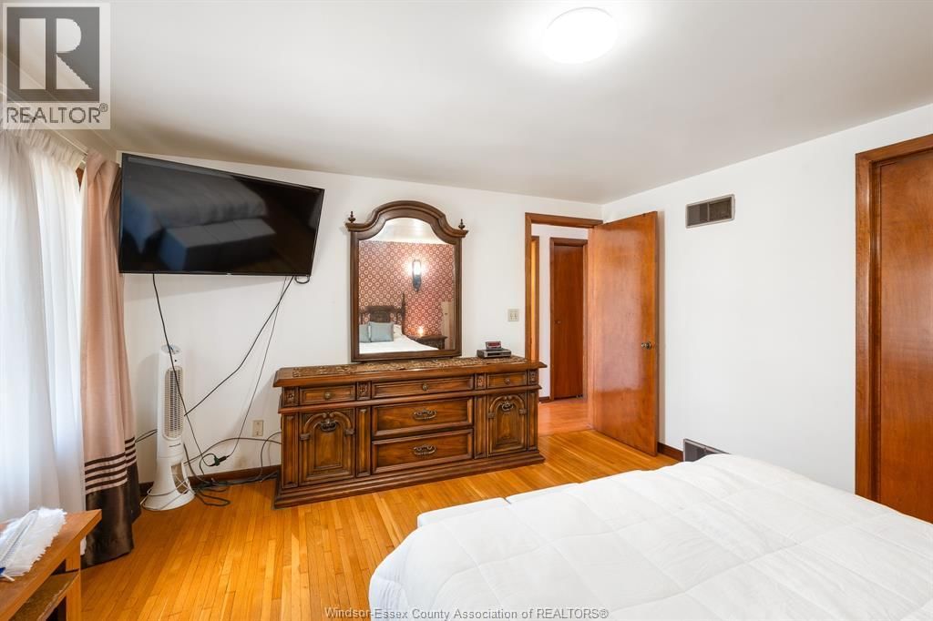 2563 ROSSINI BOULEVARD Image 10