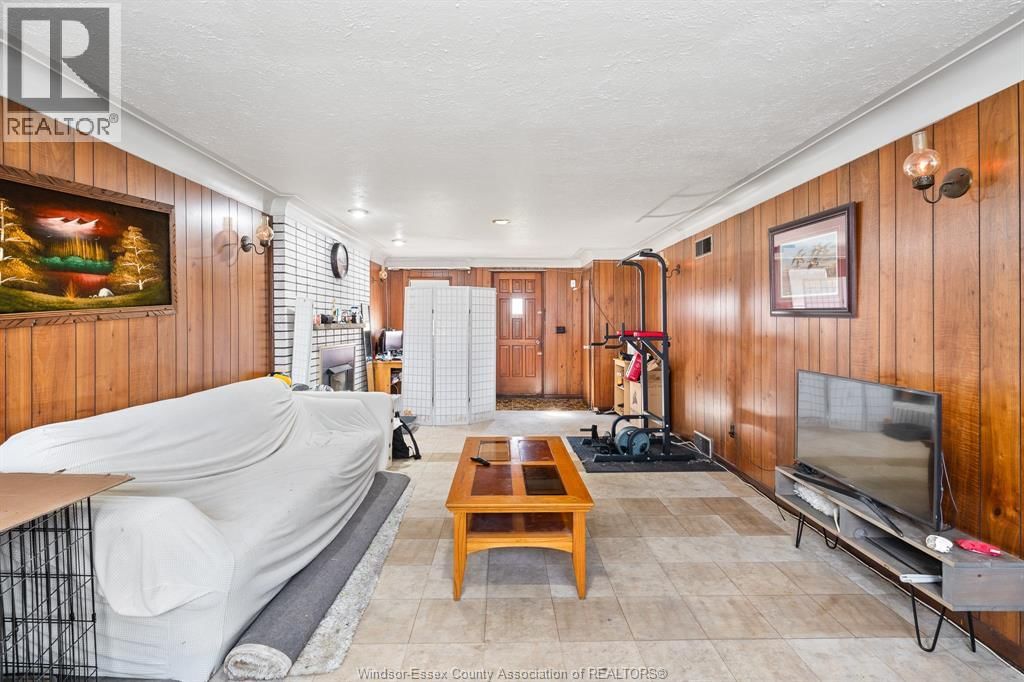 2563 ROSSINI BOULEVARD Image 27