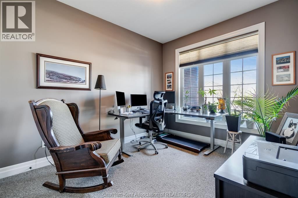 42 LANZ BOULEVARD Image 20