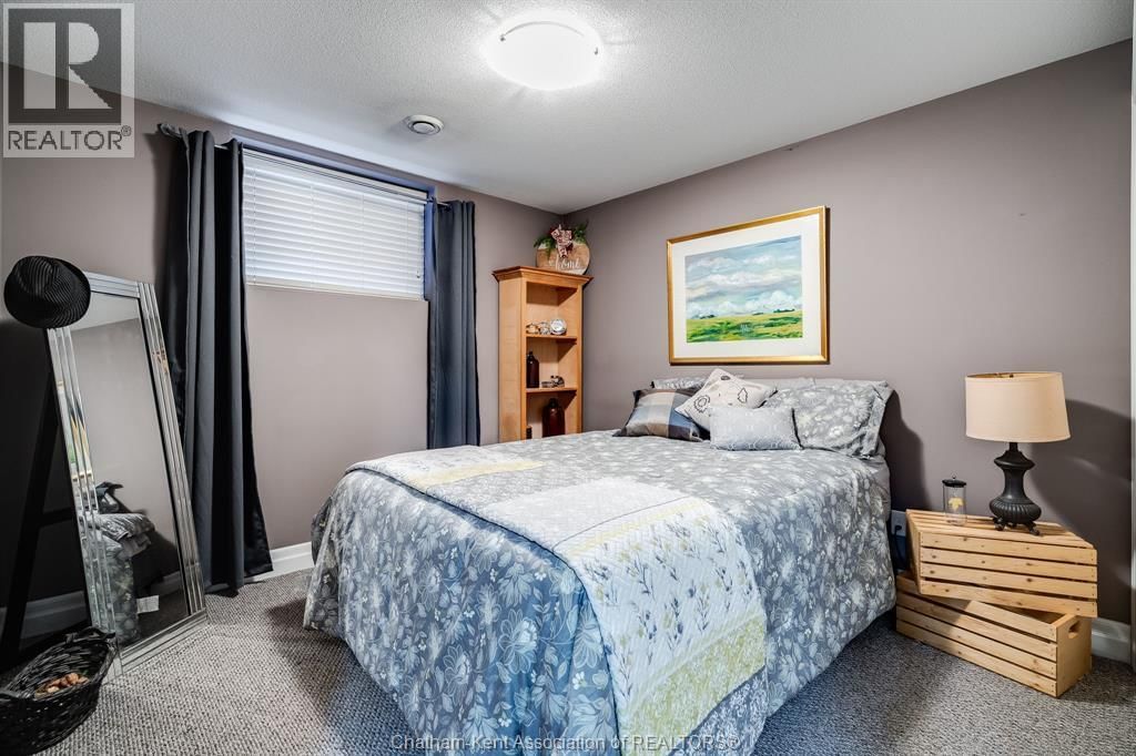 42 LANZ BOULEVARD Image 29