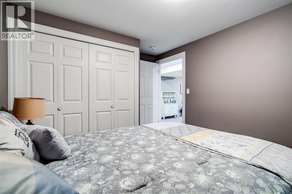 42 LANZ BOULEVARD Image 30