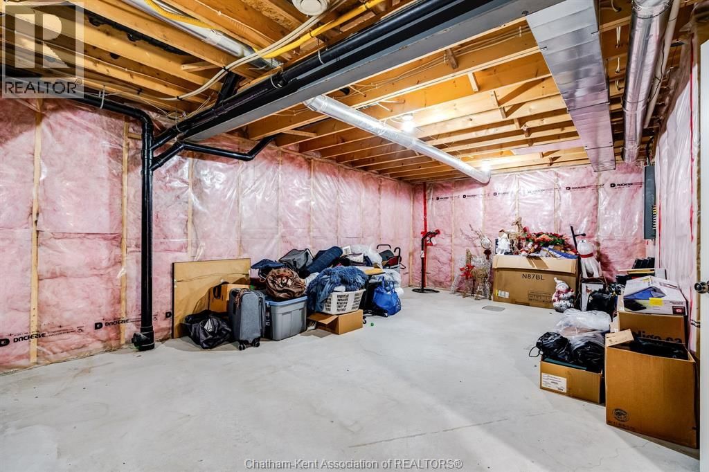 42 LANZ BOULEVARD Image 34