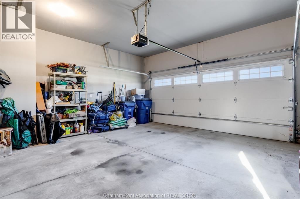 42 LANZ BOULEVARD Image 36