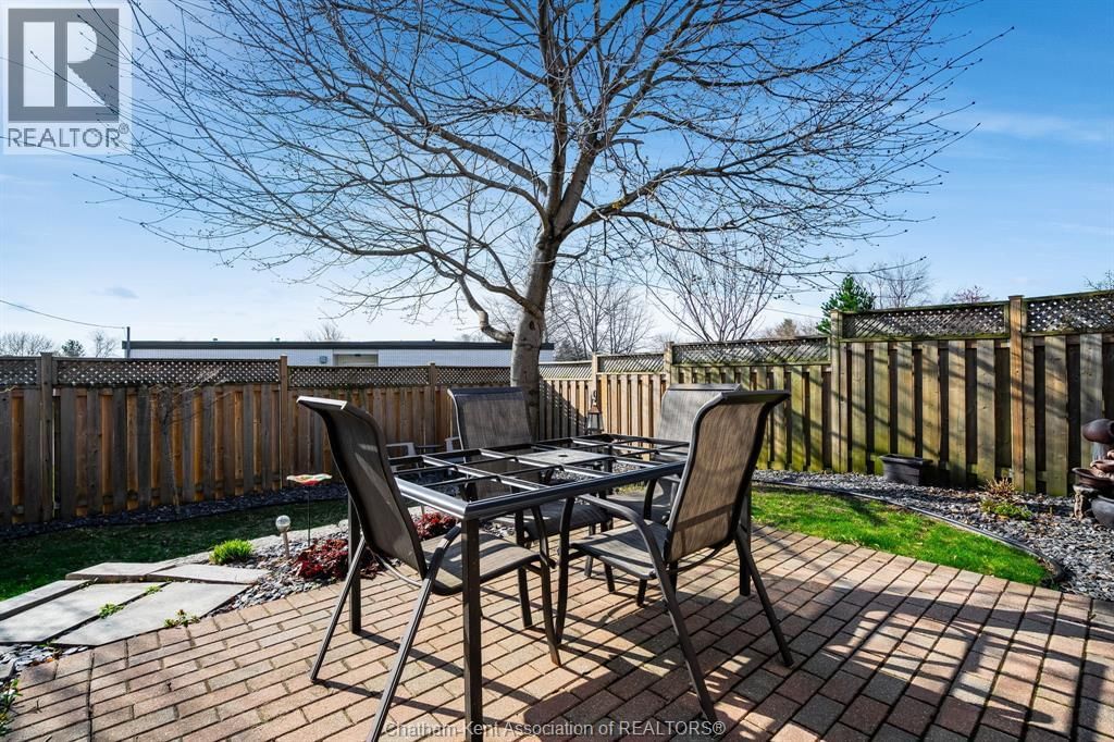 42 LANZ BOULEVARD Image 43