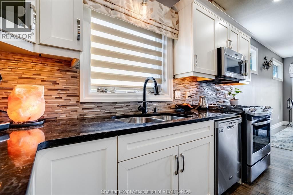 42 LANZ BOULEVARD Image 8