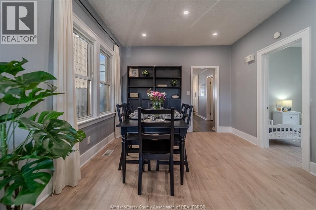 1594 TECUMSEH ROAD WEST Image 10