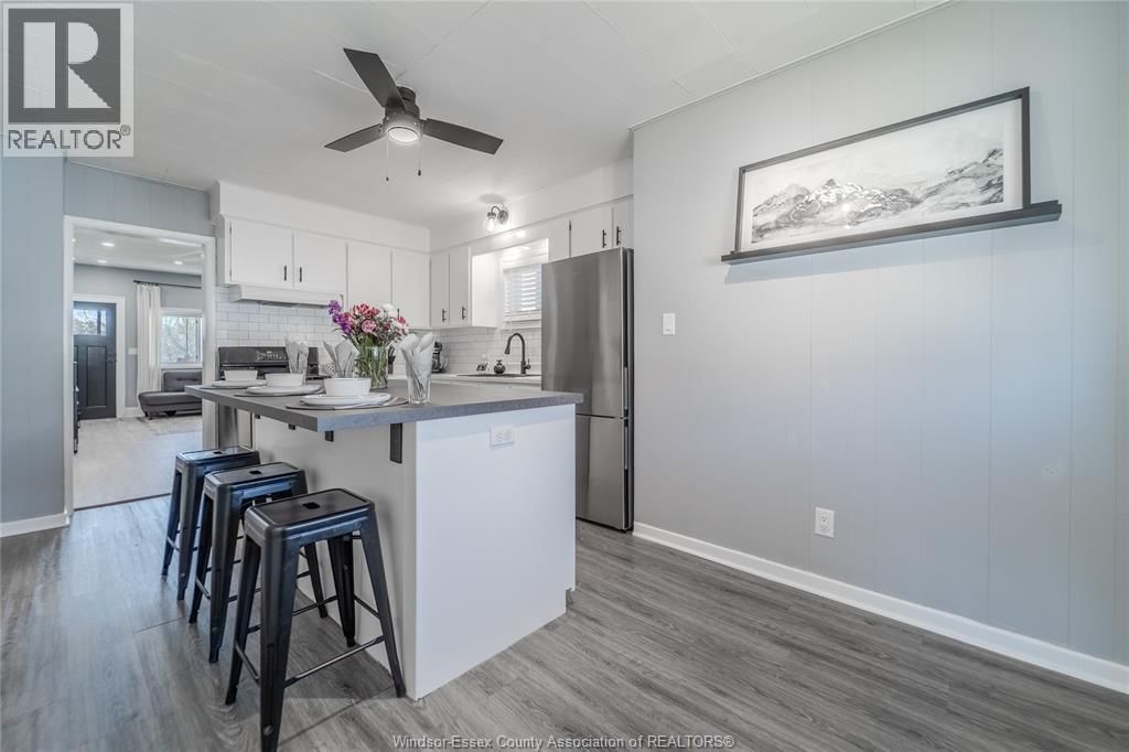 1594 TECUMSEH ROAD WEST Image 19