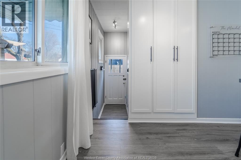 1594 TECUMSEH ROAD WEST Image 22