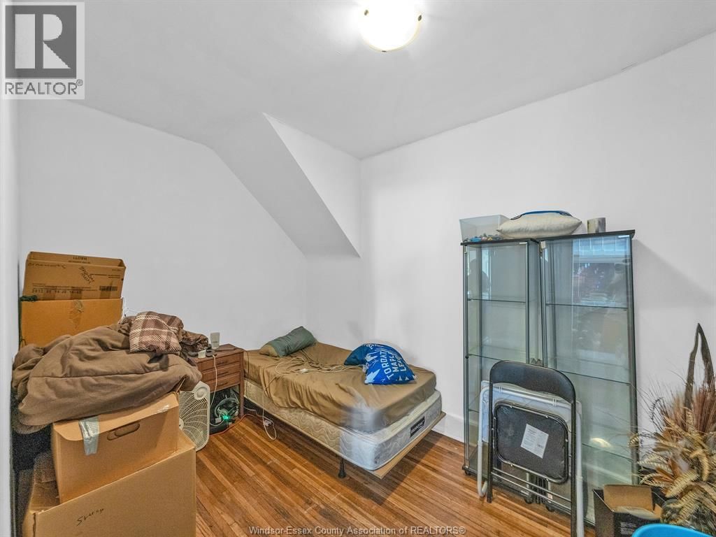 527-531 MCEWAN Image 10