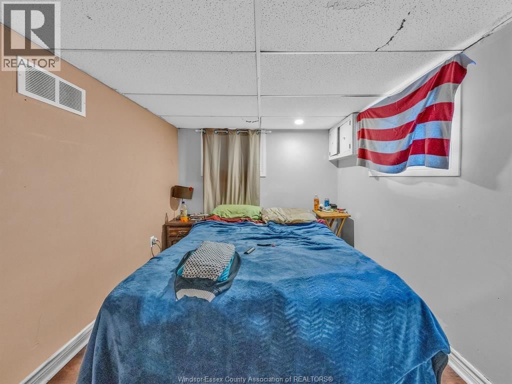 527-531 MCEWAN Image 15