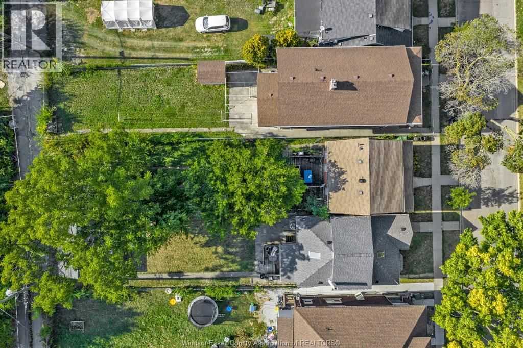 527-531 MCEWAN Image 24