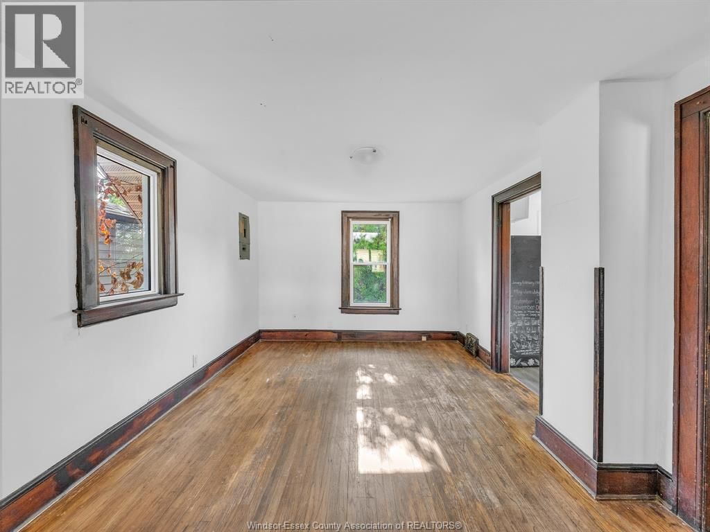 527-531 MCEWAN Image 4