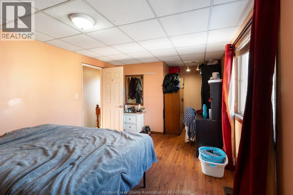 497 CARON AVENUE Image 15