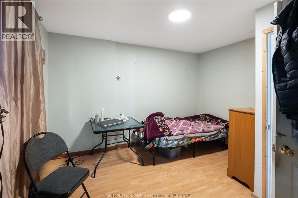 497 CARON AVENUE Image 20