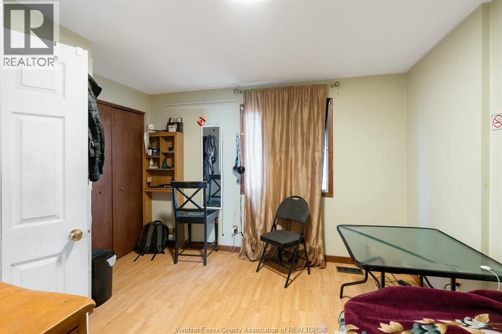 497 CARON AVENUE Image 21