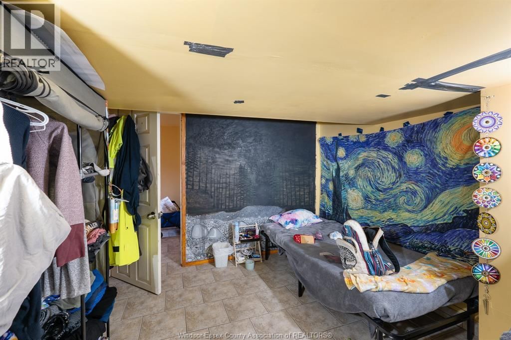 497 CARON AVENUE Image 25