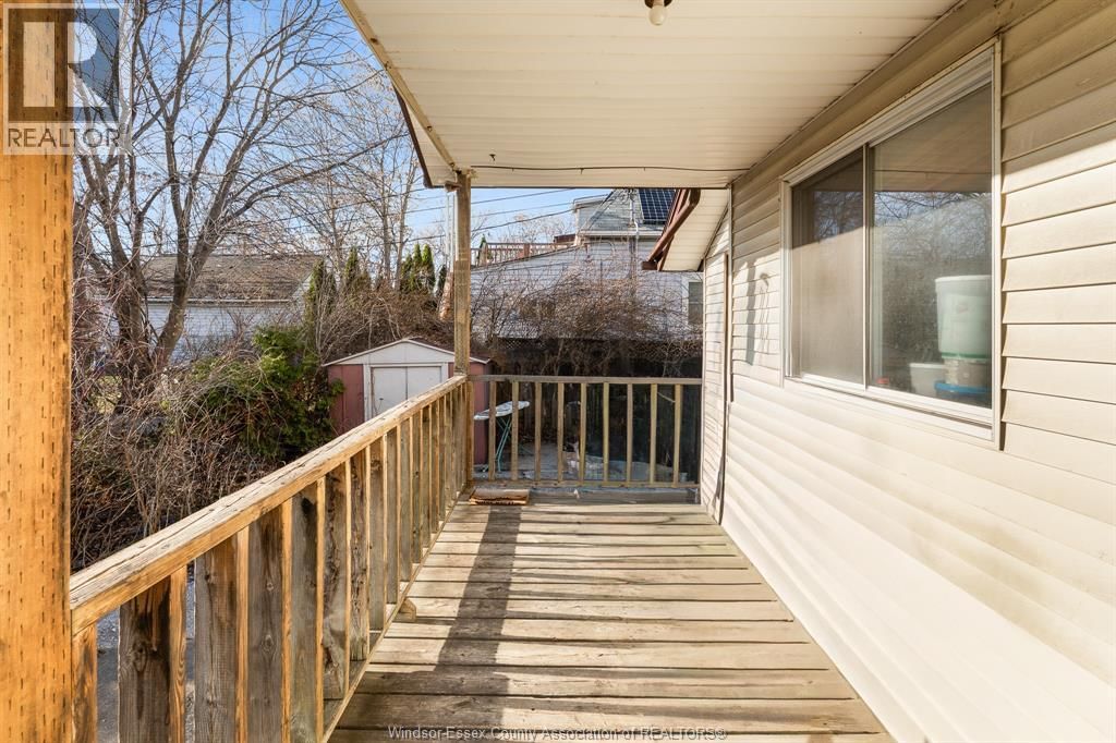497 CARON AVENUE Image 3