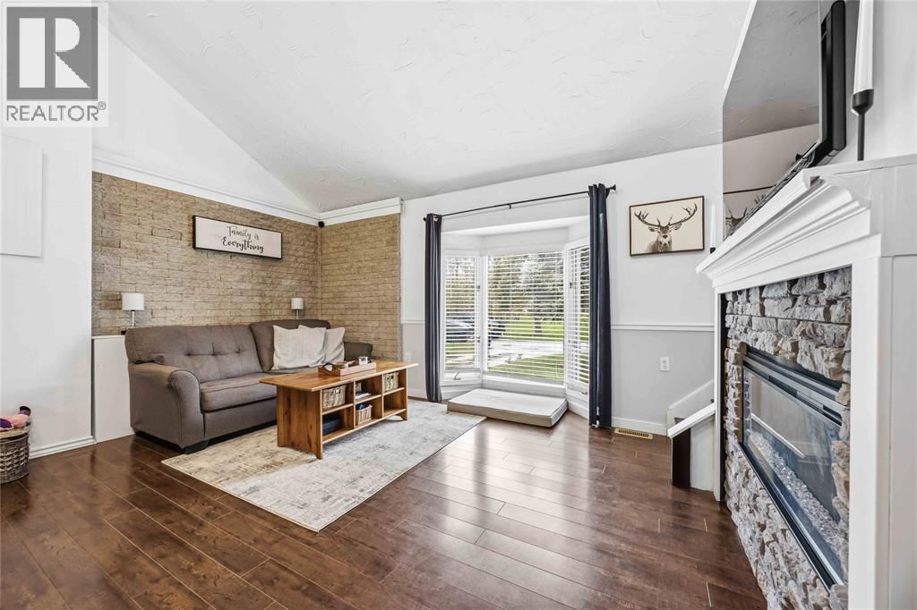 48 CROSS STREET Image 10