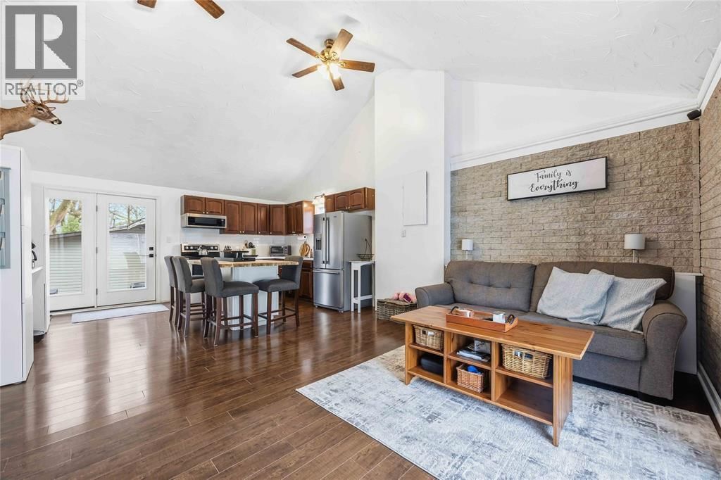 48 CROSS STREET Image 12