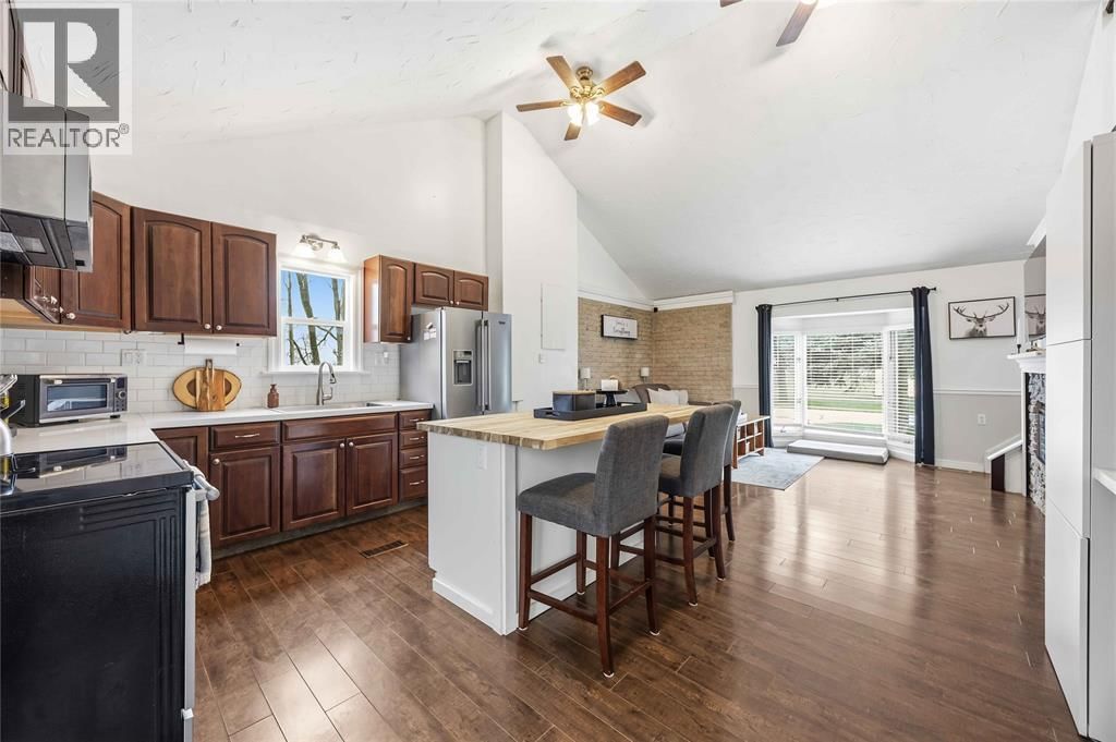 48 CROSS STREET Image 17