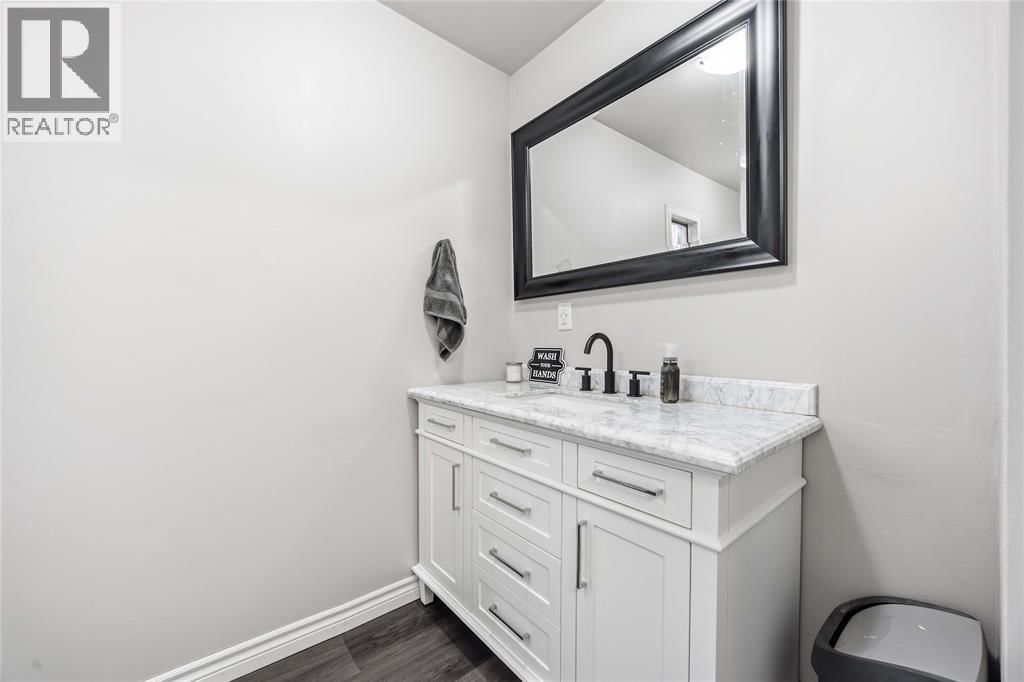 48 CROSS STREET Image 24