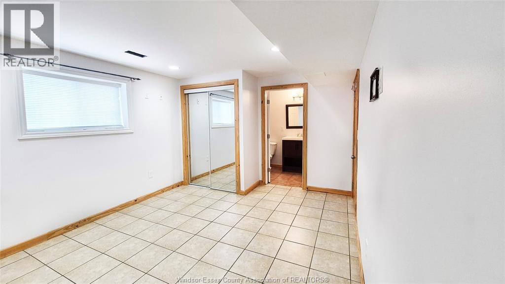 3908 BYNG ROAD Image 19