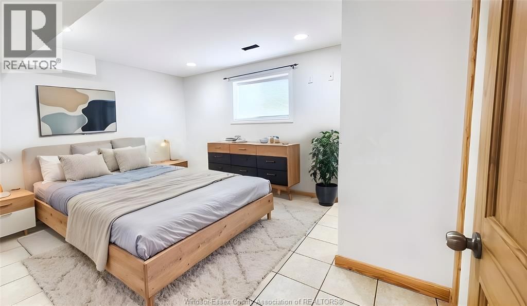 3908 BYNG ROAD Image 24