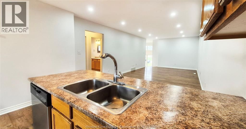 3908 BYNG ROAD Image 6