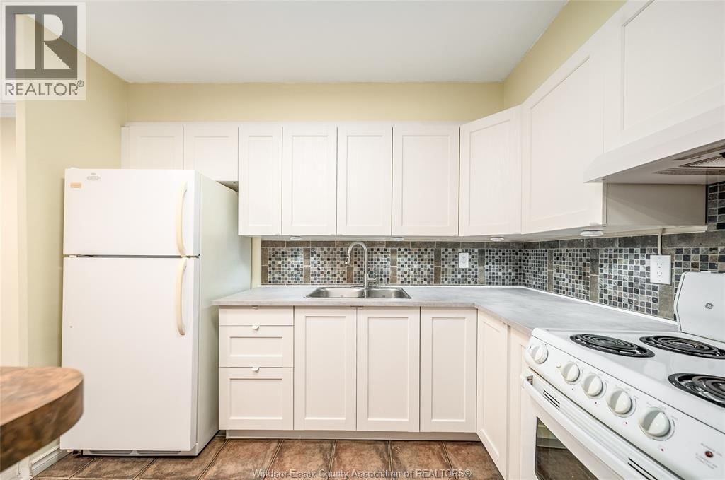 311 - 111 RIVERSIDE DRIVE EAST Image 19