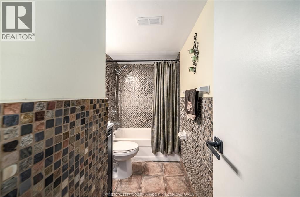 311 - 111 RIVERSIDE DRIVE EAST Image 26