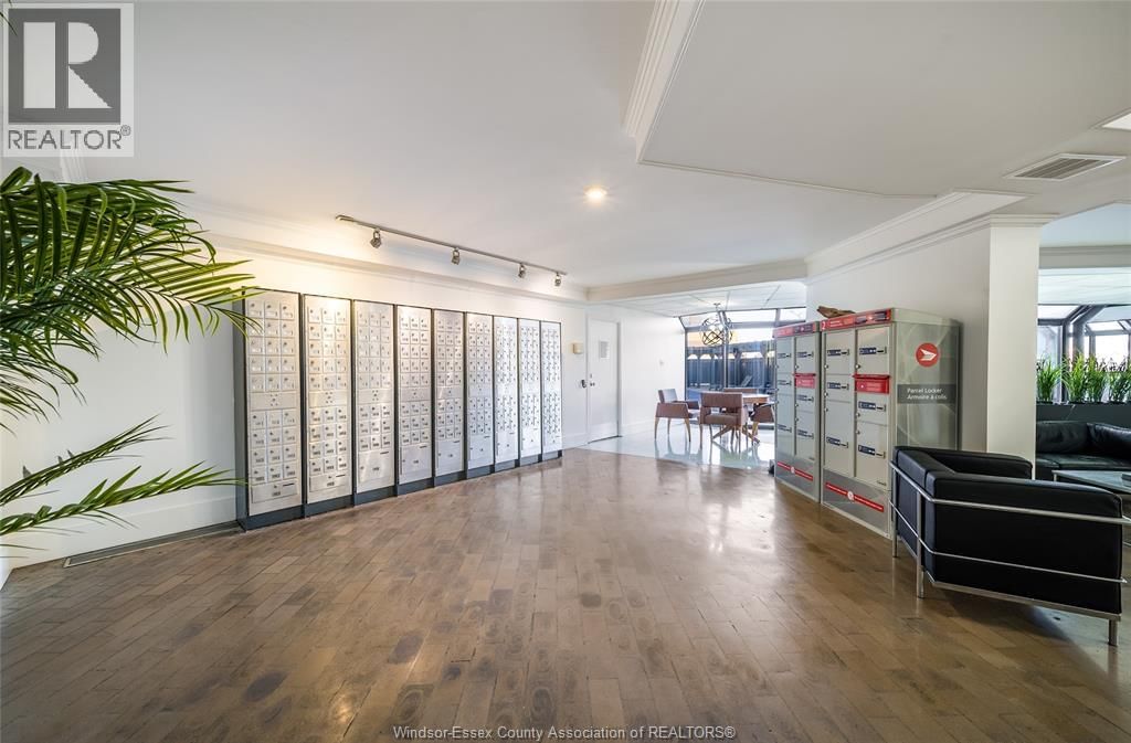 311 - 111 RIVERSIDE DRIVE EAST Image 37