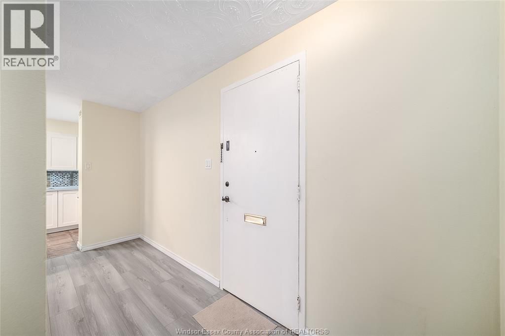 311 - 111 RIVERSIDE DRIVE EAST Image 6