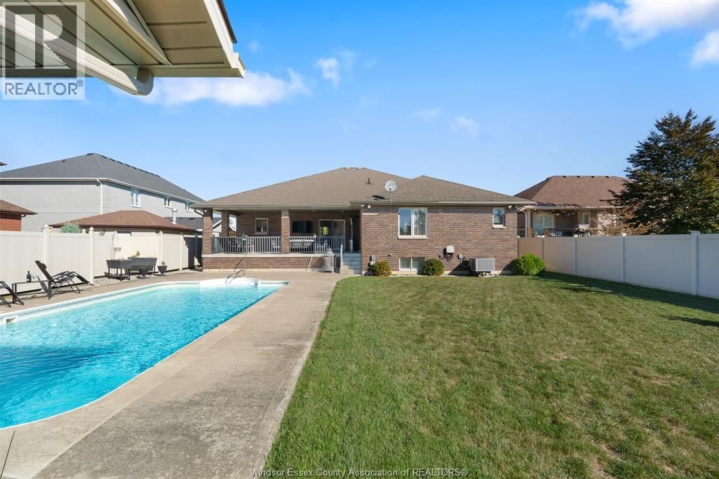 11933 MAISONNEUVE STREET Image 39