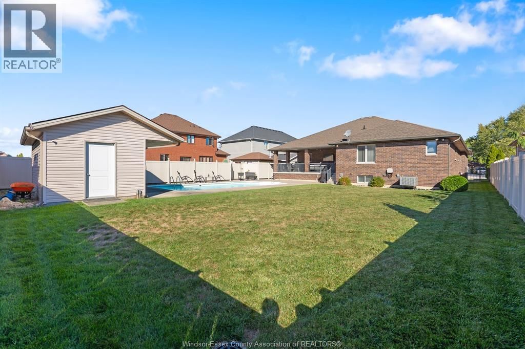 11933 MAISONNEUVE STREET Image 40