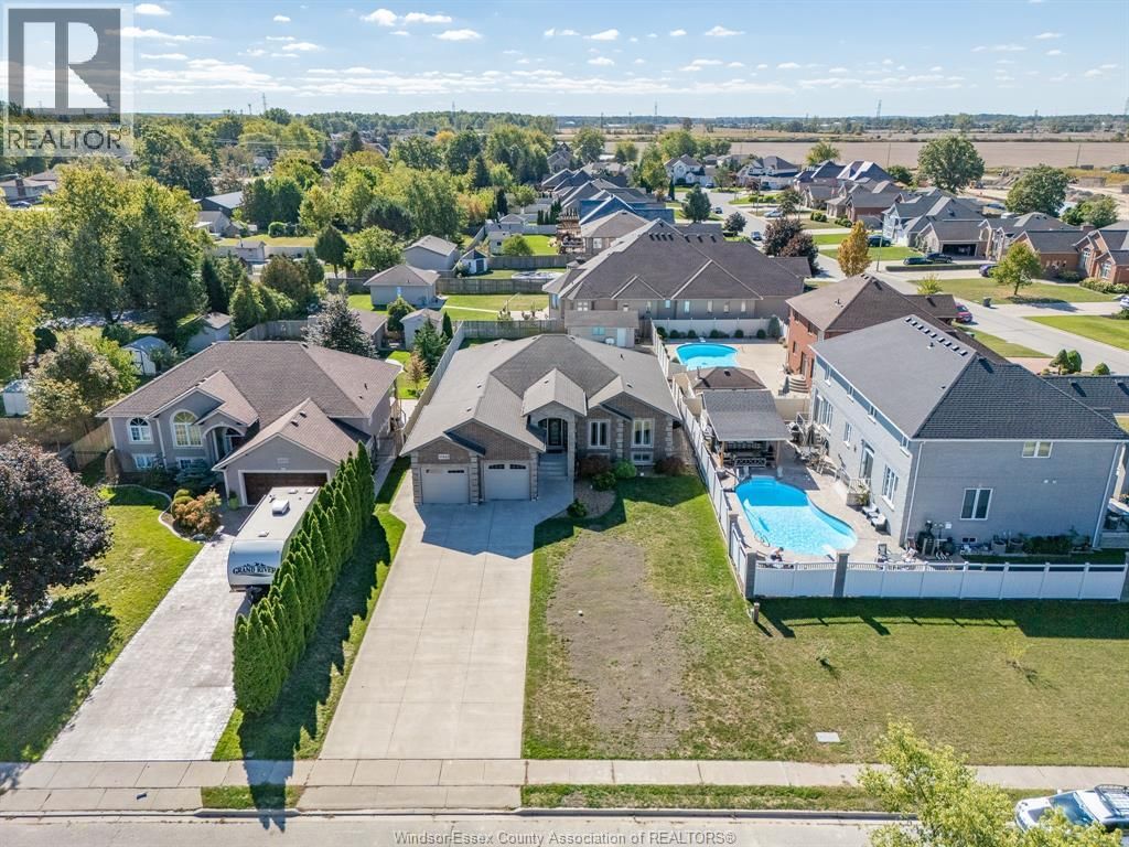 11933 MAISONNEUVE STREET Image 42