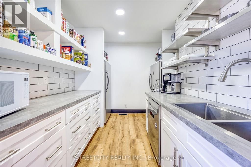 747 BROADWAY STREET Image 14